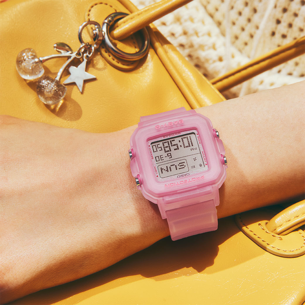 Casio Baby-G BGD-10KG-4DR Women's Digital Watch with Holder Case
