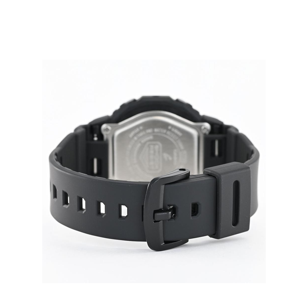 Casio G-Shock GMA-P2110SC-2ADR