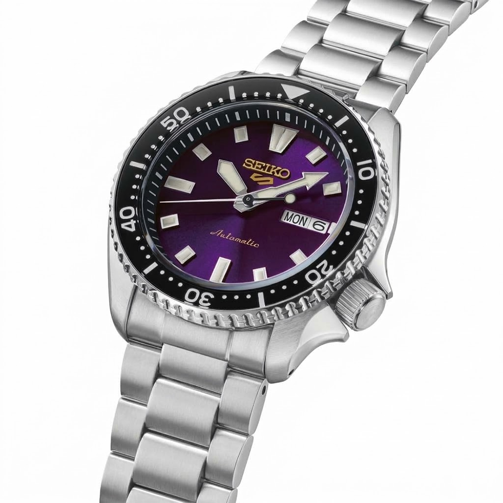 Seiko HDB003K1 5 Sports Men's Automatic Watch – Day-Date Display