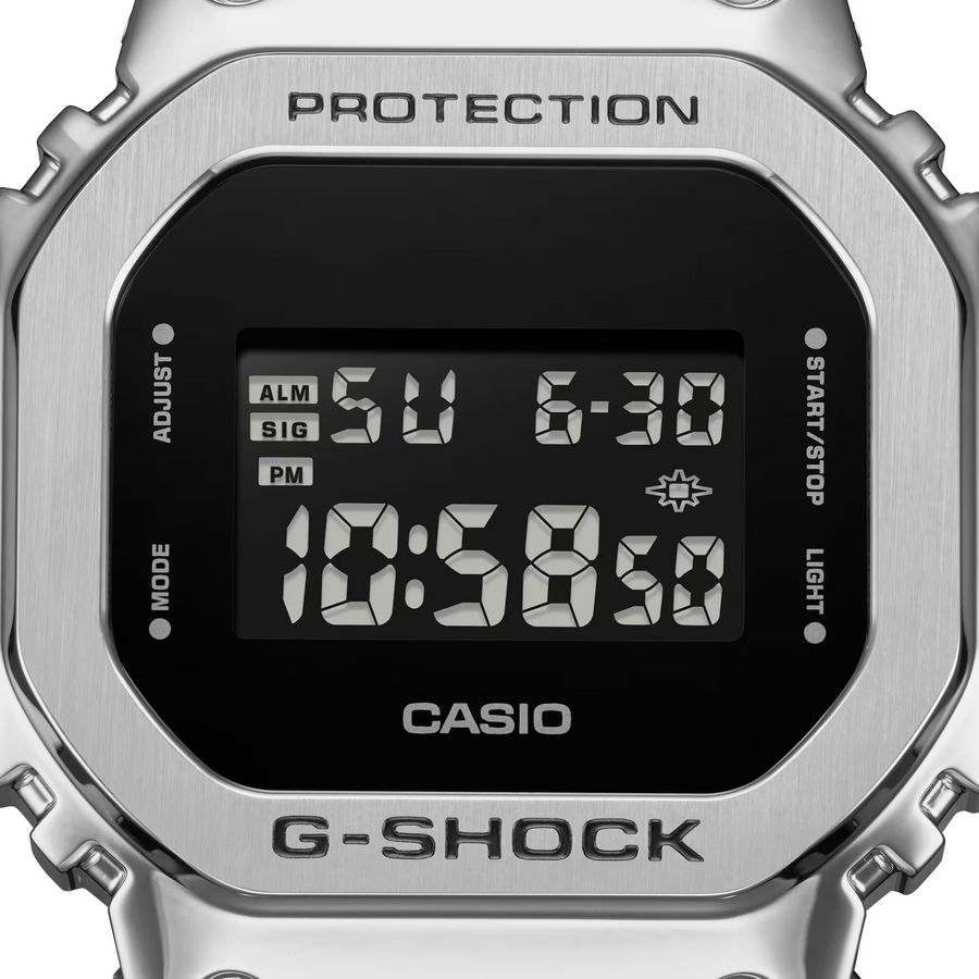 Casio G-Shock GM-5600U-1DR Digital