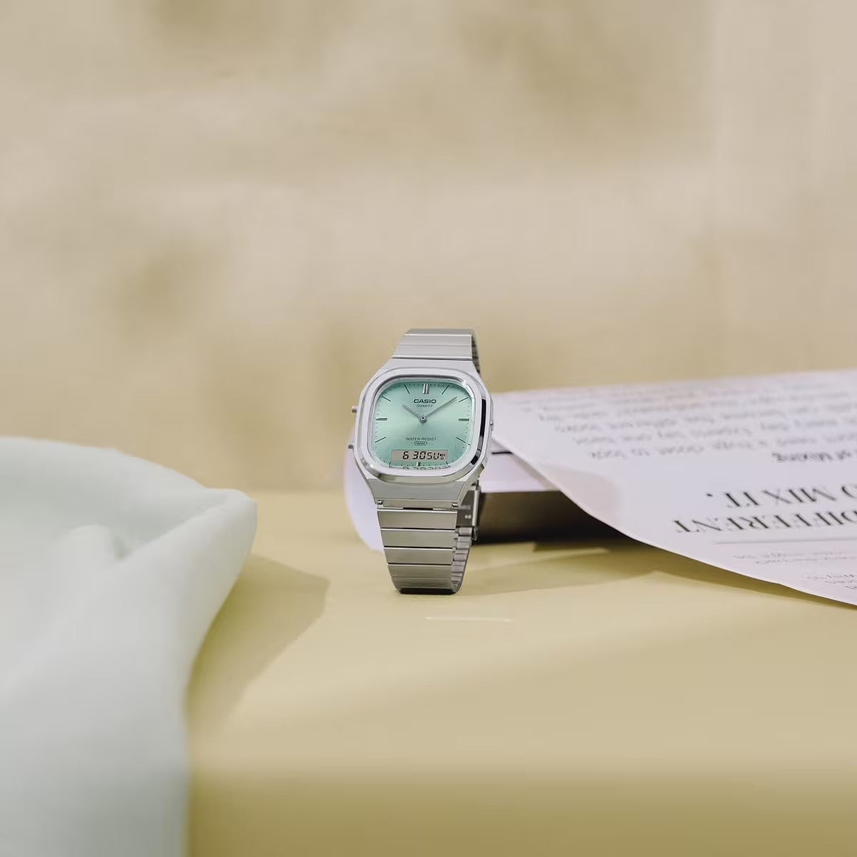 Casio Vintage AQ-240E-2ADF