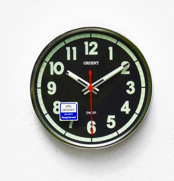Orient OT249 Clock